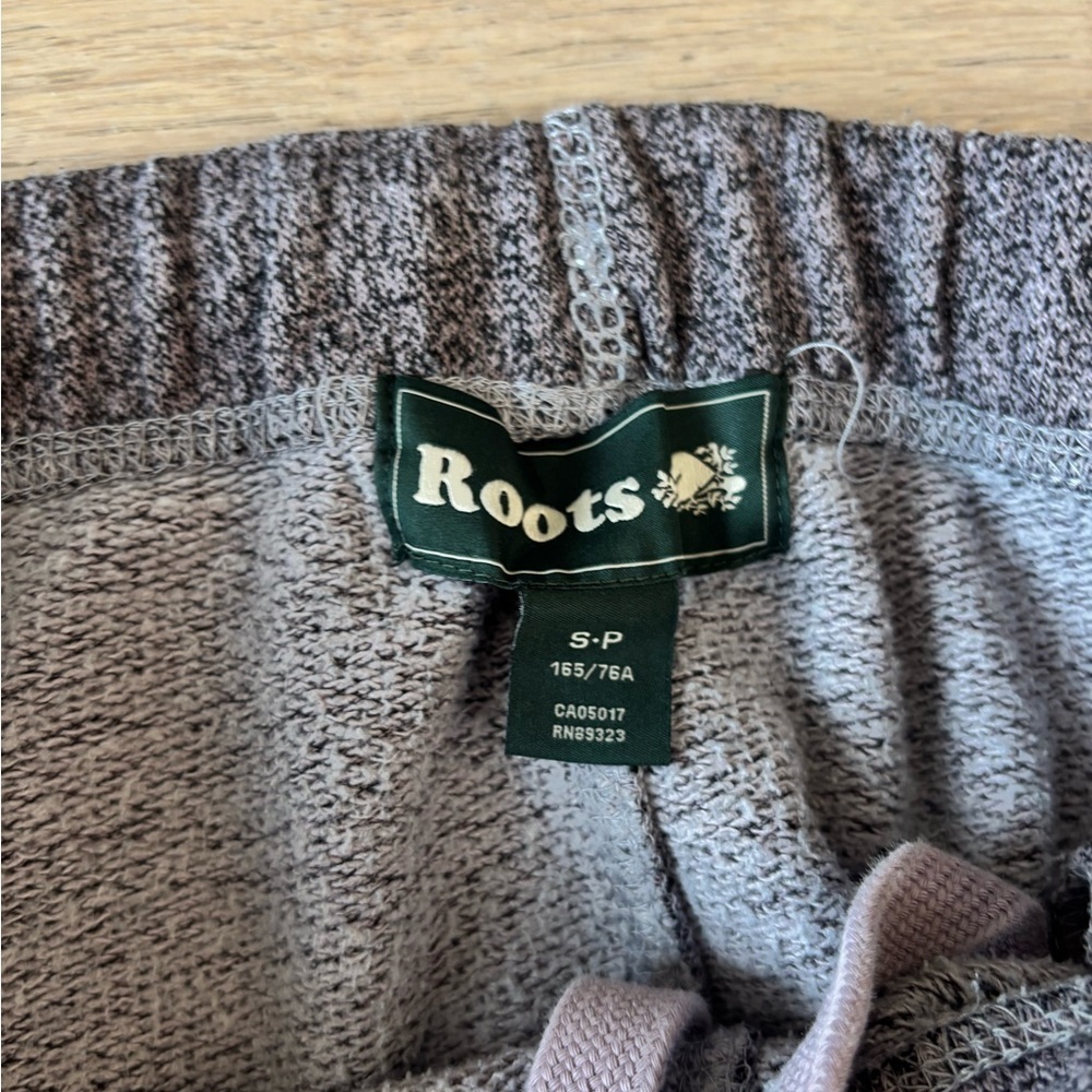 Roots Men’s Lavender Purple Sweatpants Size Small - Picture 2 of 3